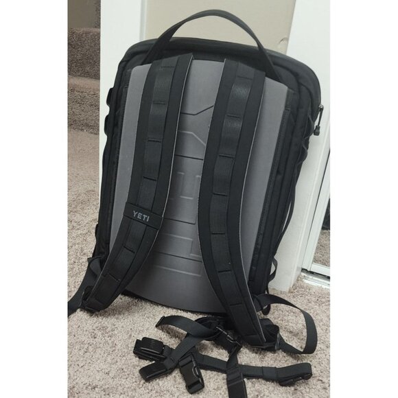 NWOT YETI Crossroads Backpack Black 22L - Picture 5 of 5